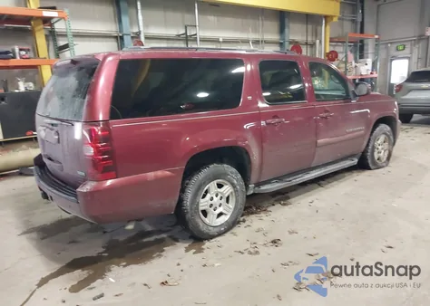 2007 Chevrolet Suburban 1500 Lt из США, поврежденный, VIN 1GNFC16097J317687